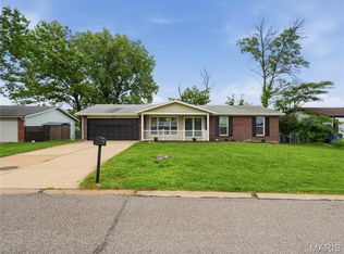 1072 King Carey Dr, Saint Louis, MO 63146
