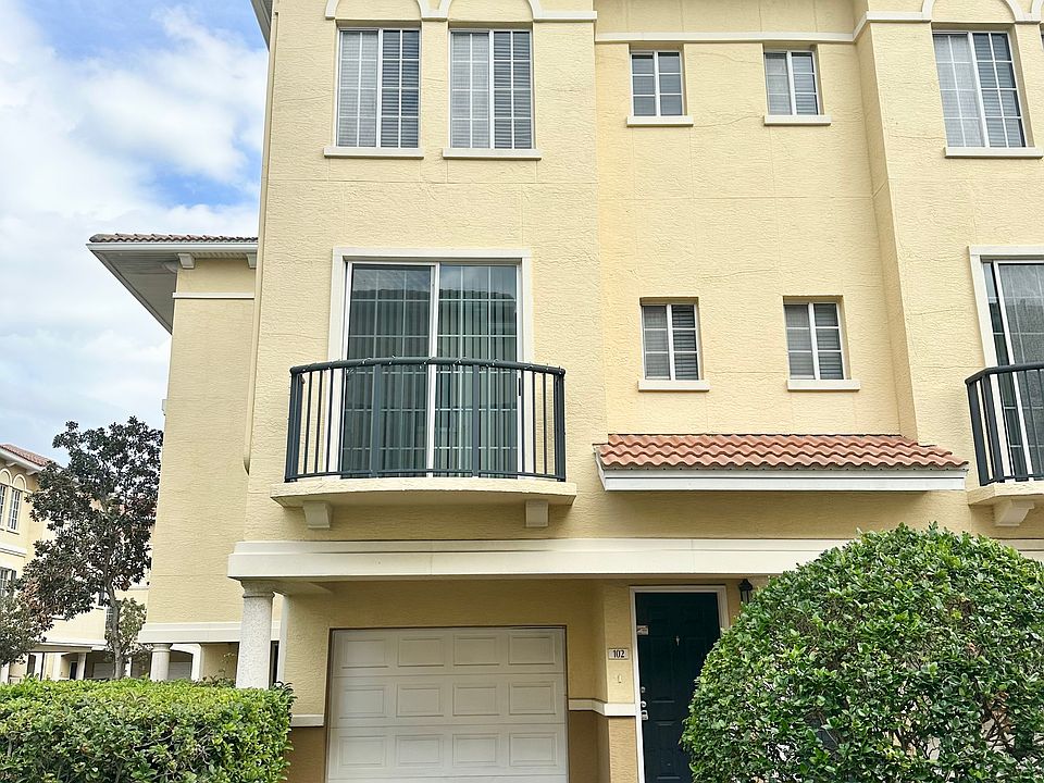 1st image of 102 Carmel Beach Ct