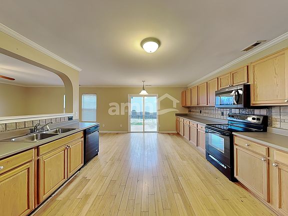 4th image of 1001 Collington Dr