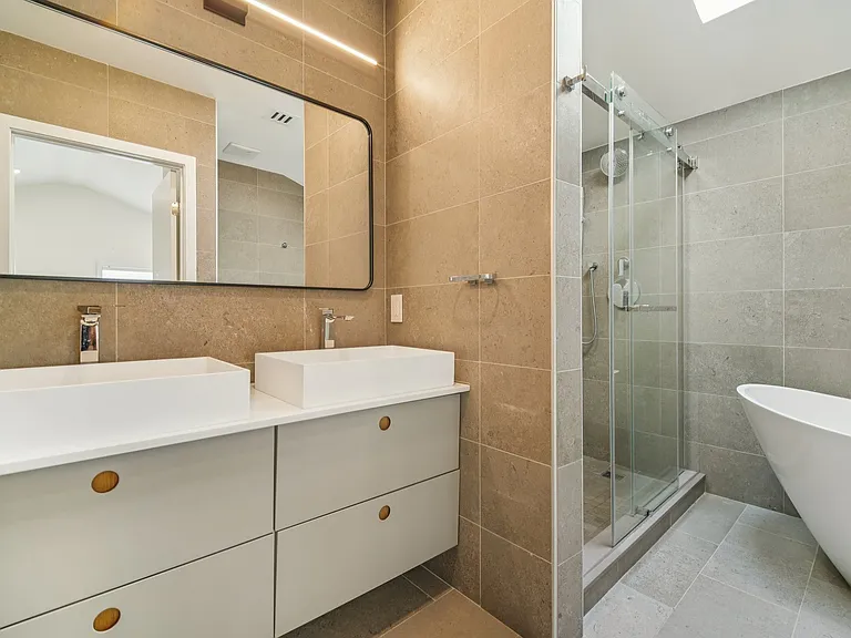 66B Henry Ave — Photo 22