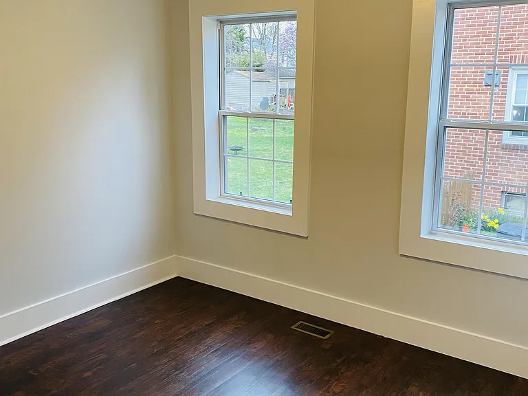 220 Brightside Ave — Photo 6