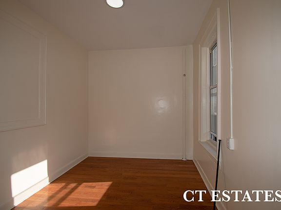 5th image of 121 Van Buren St #D1