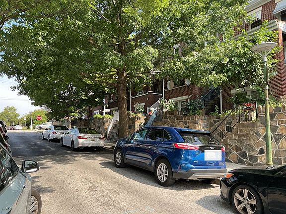 4th image of 4310 Sheldon Ave
