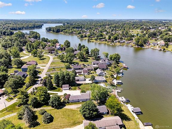 3rd image of 677 Lakengren Dr
