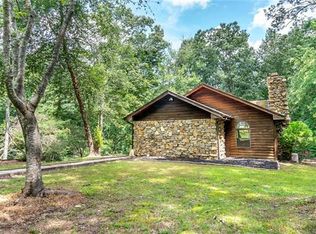 50 Coronet Ln, Hendersonville, NC 28792