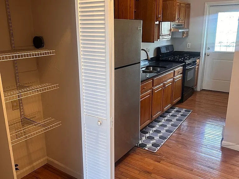 26 Pompeii St — Photo 10