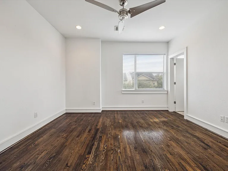 1012 Stanford St — Photo 23