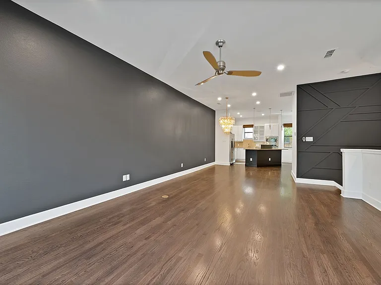 2420 Hugo St #3 — Photo 46