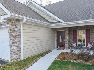 802 W Pointe Dr, Asheville, NC 28806