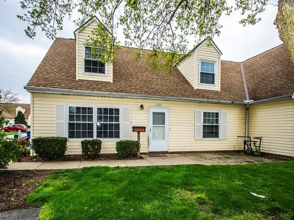 1267 W 70th St, Cleveland, OH 44102
