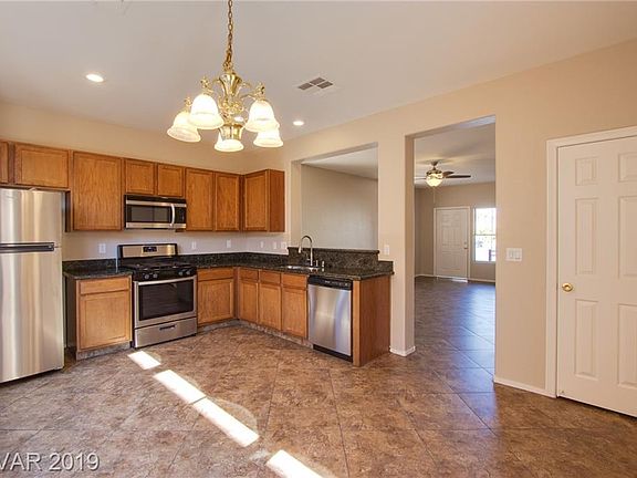 3rd image of 5551 Gold Mint Ln