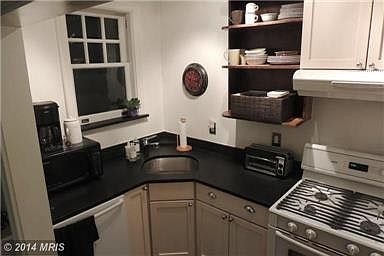 Spacious kitchen