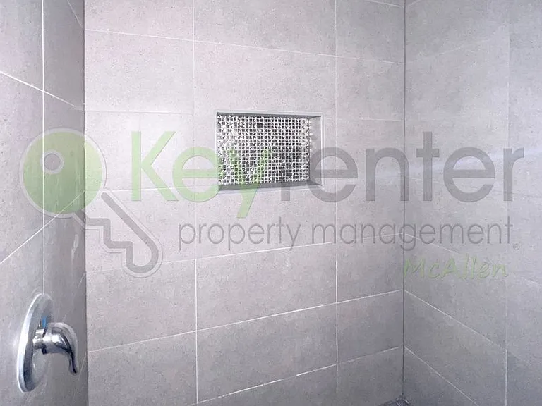 1609 W Cortlandt St #3 — Photo 16