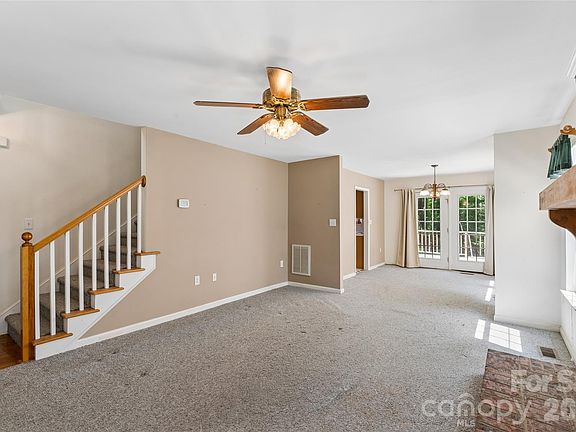 4th image of 7500 Plott Rd