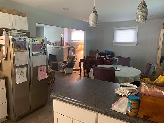 3rd image of 707 Seymour Ave
