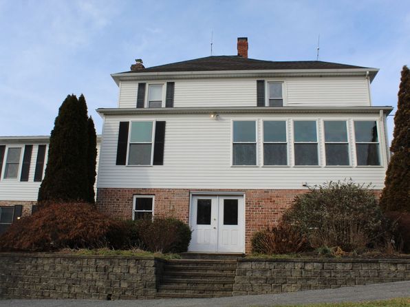 4882 Wolfgang Rd