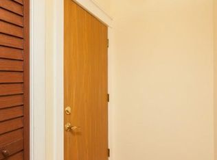 5849 N Maplewood Ave #1524, Chicago, IL 60659