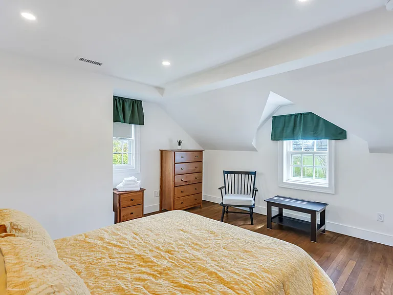 5120 Sound Ave — Photo 25