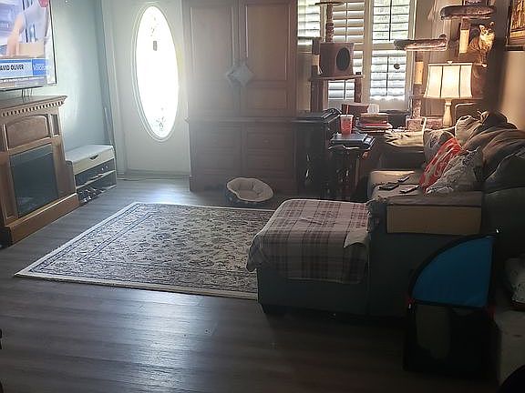 4th image of 4410 W Lackland Pl