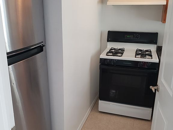4th image of 80 Pelican Cir #1A