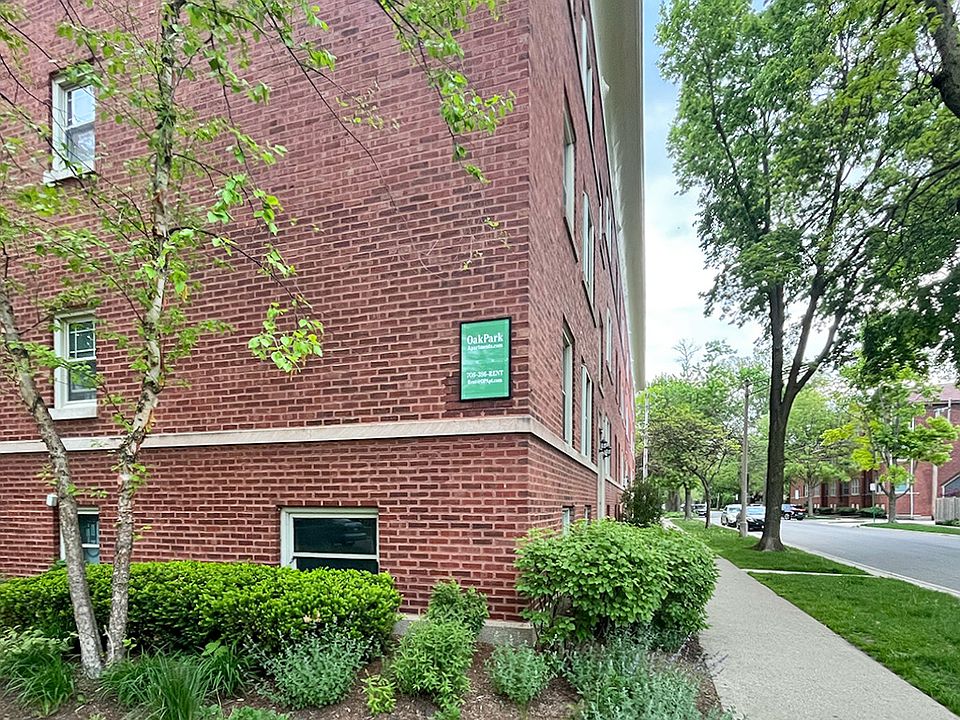 1st image of 218 Pleasant St #228-3