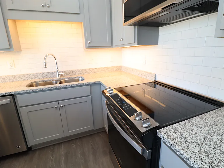 145 S Main St #405 — Photo 11