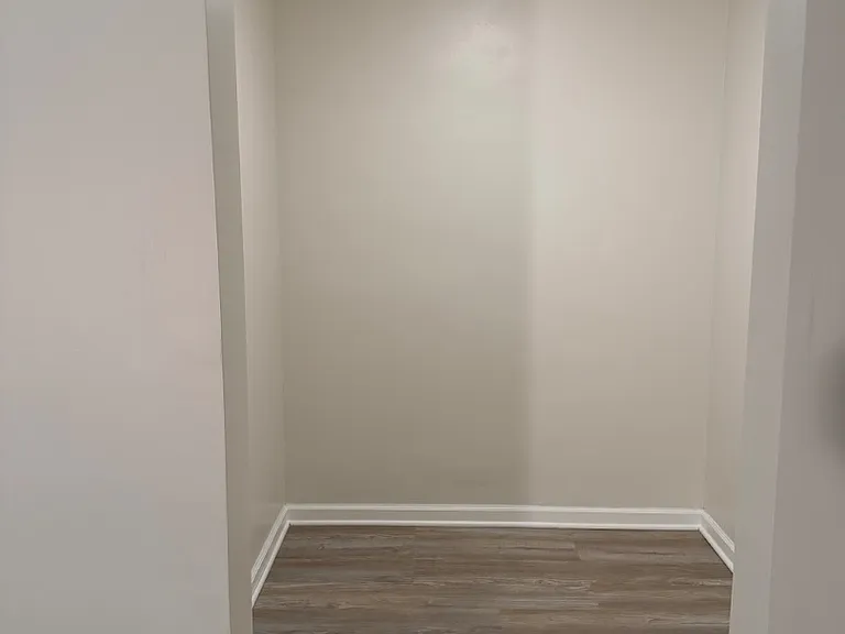 Unit Photo