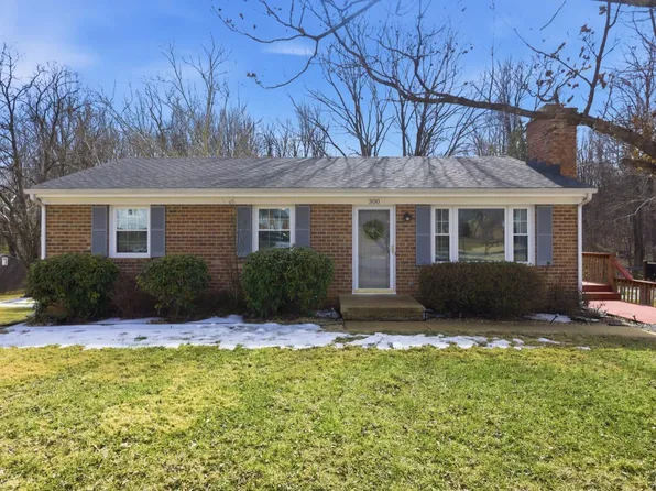 300 Omega Dr, Lynchburg, VA 24502