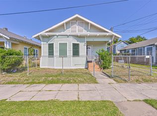 2012 31st St, Galveston, TX 77550