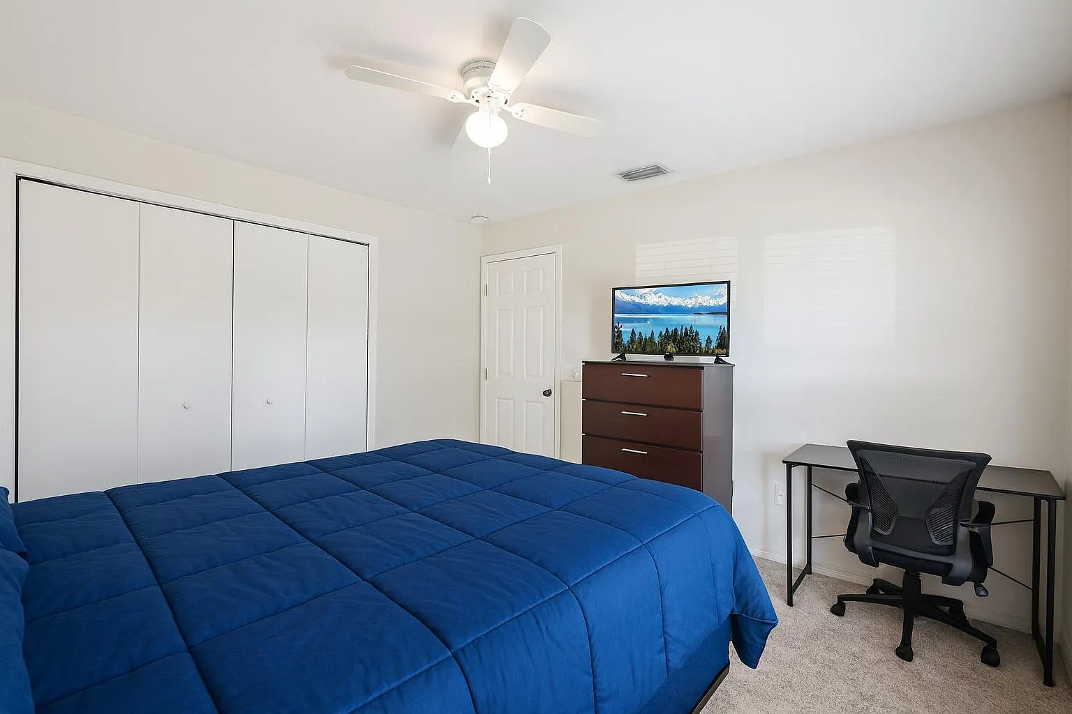 2 bed, 2.0 bath, 975 sqft, $1,295 — Photo 3