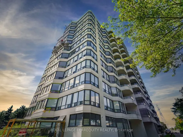 8501 Bayview Ave #1107, Richmond Hill, ON L4B 3J7
