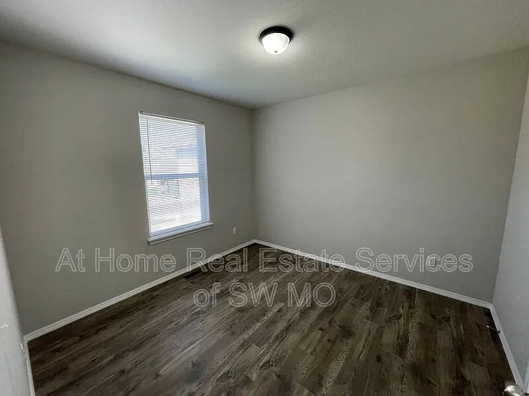 3862 W Linwood St — Photo 14