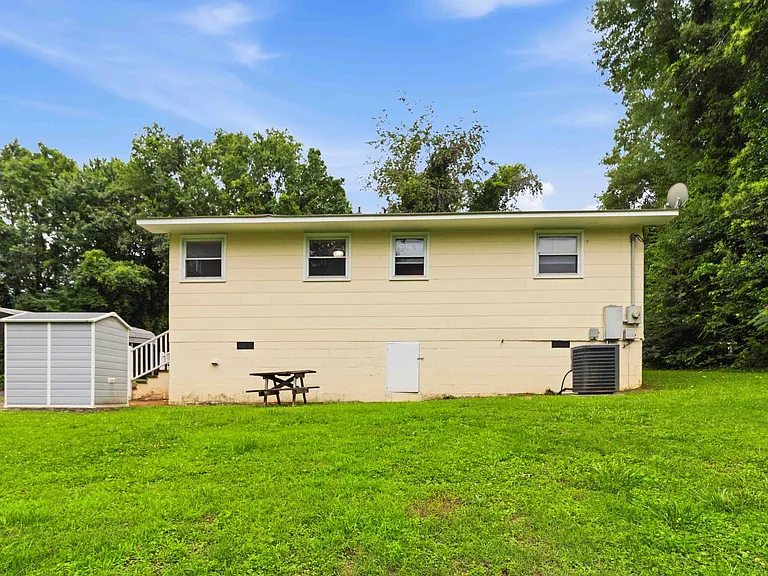 3 Pine Ln — Photo 24