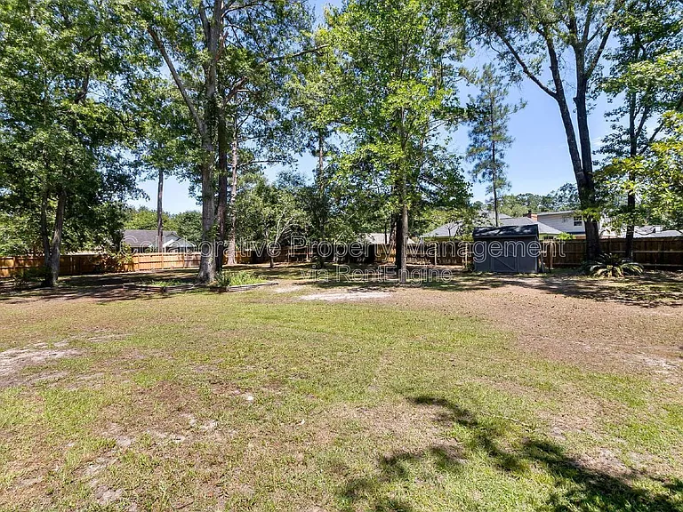 200 Hermitage Dr — Photo 28