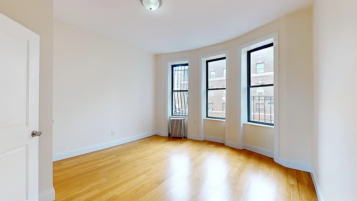 Rented by Bond New York | media 1