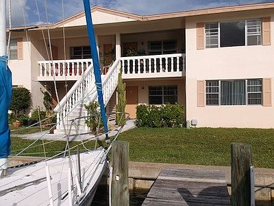 2nd image of 114 Snead Rd APT B
