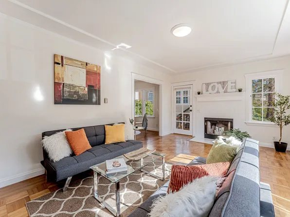 654 Mandana Blvd, Oakland, CA 94610