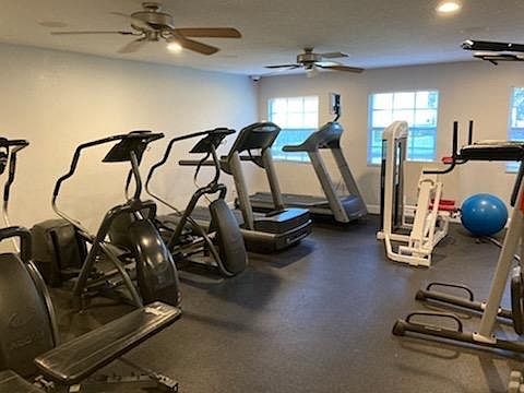 5th image of 103 Pompano Dr SE APT B