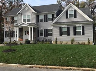 16 Hartshorne Rd, Ocean, NJ 07712