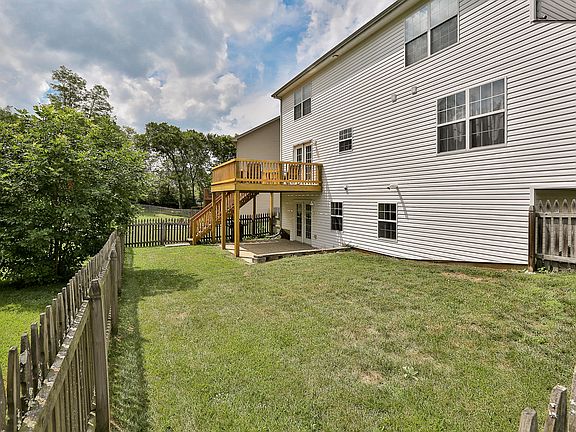 4th image of 184 Lincoln Station Dr