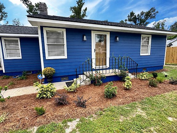 3rd image of 315 Canna Dr