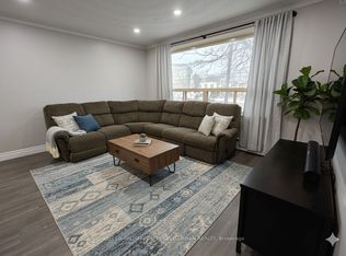 2979 Lawrence Ave E, Toronto, ON M1P 2V6