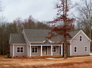 733 Flamingo Rd, Clover, SC 29710