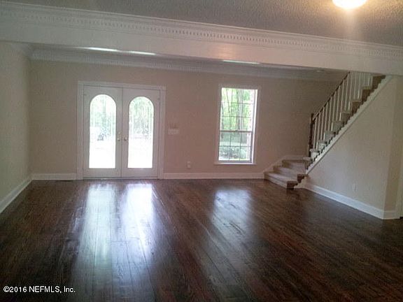 4th image of 12808 Fernbank Ln
