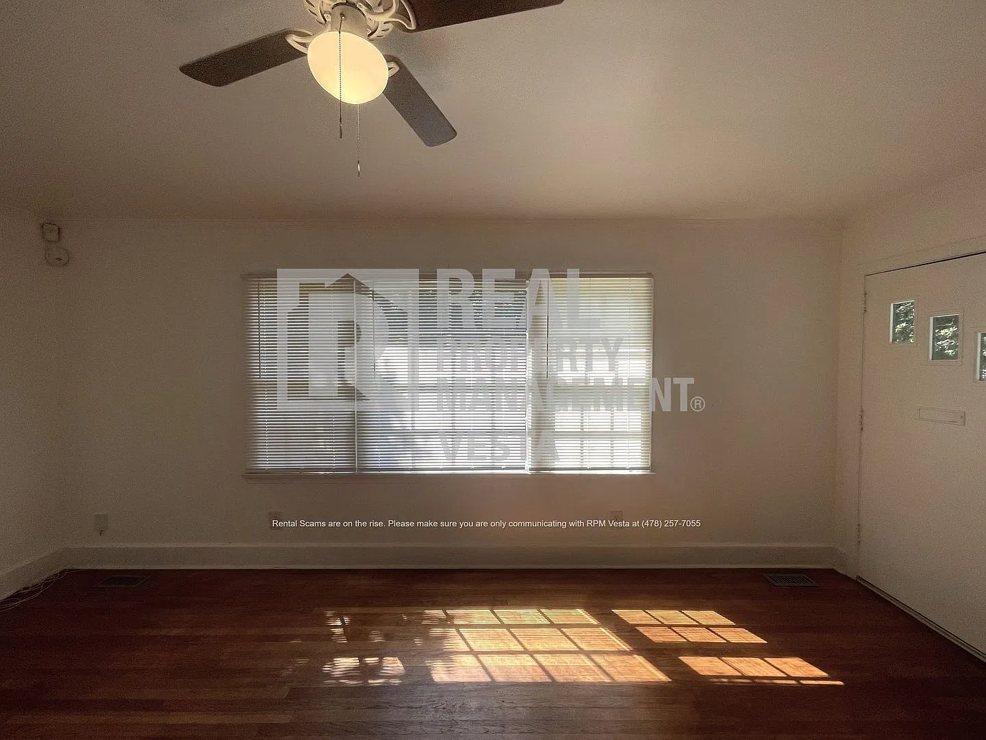 3 bed, 2.0 bath, 1300 sqft, $1,550 — Photo 4