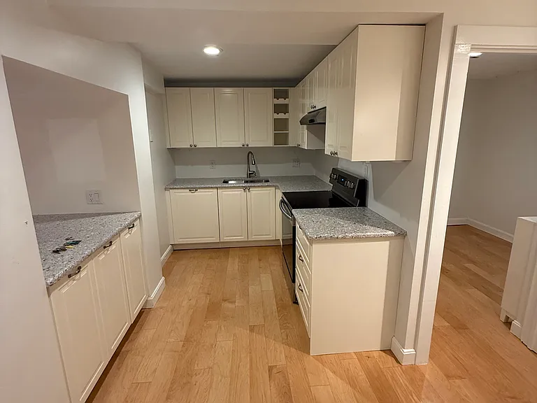 97 Sewall Ave #5 — Photo 14