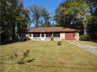 210 Sutherland Dr, Chickasaw, AL 36611