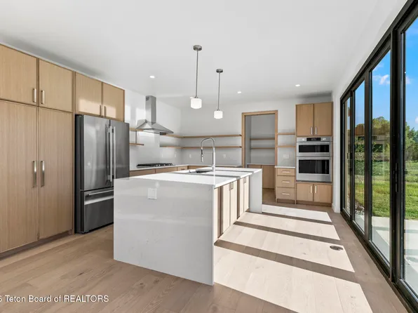 2515 S Cattle Dr, Jackson, WY 83001