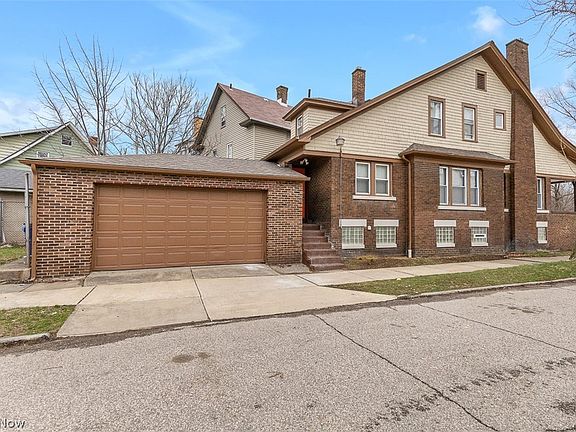 3rd image of 1470 Ansel Rd