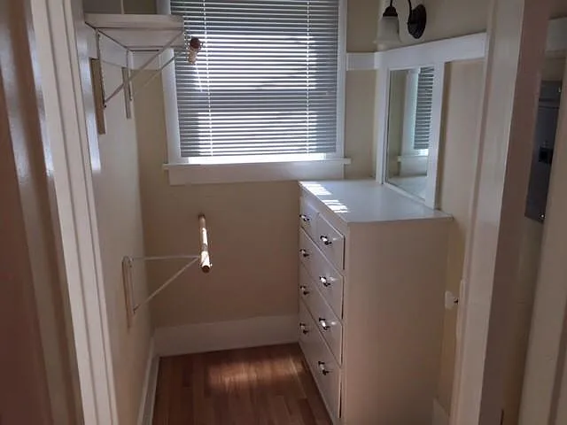 1528 E 1st St #10 — Photo 9